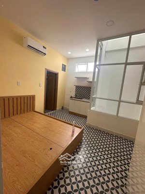 chdv dòng tiền 5% trục lê văn sỹ, quận tân bình. dt: 130m2. dòng tiền 94tr/tháng. chỉ 23,9 tỷ