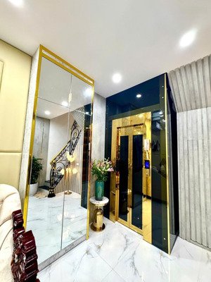 bán nr nguyễn thái họcdt 38 m cách mặt phố 15 m,mặt ngõ kd thông,gần bãi đỗ xe ô tô,