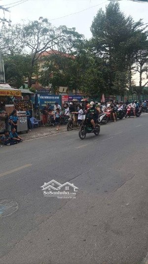 mtkd đường số 4, p. bình hưng hòa a gần trường tiểu học phù đổng, 61m2, 2 tầng giá 6,5 tỷ tl