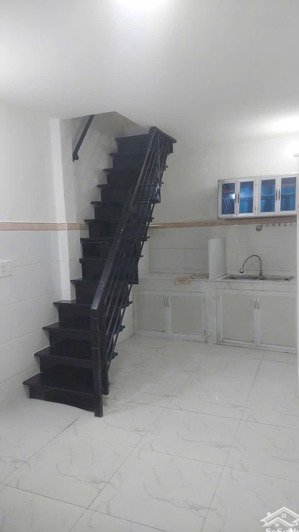 bán nhà hẻm xe hơi lý thường kiệt , tân bình , 24m2 , 2 tầng, 2pn , nhỉnh 3 tỷ