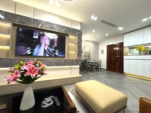 tôi cần bán chcc cao cấp inperia garden, dt: 71m, 2p,2wc, full nt, giá bán nhỉnh 8 tỷ