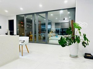 siêu rẻ! cần bán căn hộ 3pn lớn 112m2 skyline với giá 6.4 tỷ, tặng lại toàn bộ nội thất, có sổ hồng