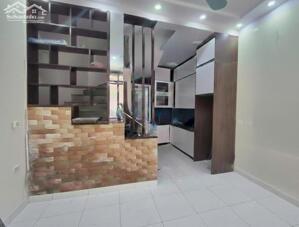 BÁN TRƯỚC TẾT - CẦU GIẤY - NGÕ THÔNG KINH DOANH - CHỈ 6,9 TỶ - 25M2x4T