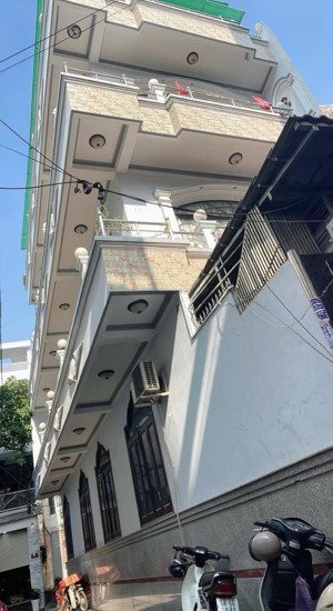 trung tâm tân sơn nhì q. tân phú - bán chdv đang khai thác 50tr/tháng - 11 phòng, 4tầng 353m2 sàn