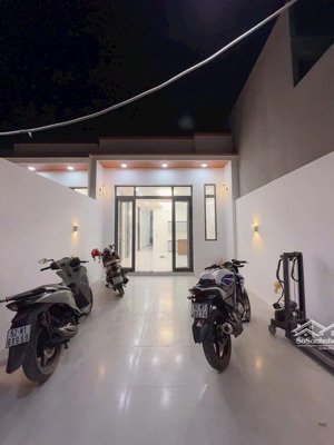 bán nhanh thu hồi vốn nhà 108m2 phước lợi, bến lức, shr 1 tỷ 800 triệu