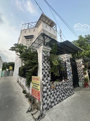 nhà vườn góc 2 mặt tiền khu dân cư sầm uất - chỉ 4 tỷ 1