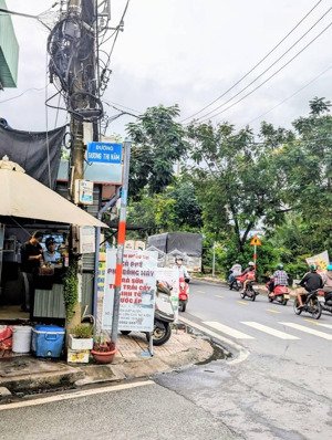 cực kì tiềm năng: ngay tthc nhà bè - thông ra khu dc phú xuân - 6x20m - 6tỉ5 thương lượng chủ