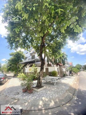 bán nhanh biệt thự xanh lô góc sang trọng, 151m2, gara ô tô, 3 tầng, 9 tỷx, tân xuân, hóc môn.