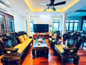 phố 8/3 hai bà trưng 93m mt 7.5m 7 tầng ô tô vào nhà 12pkk, dòng tiền 80tr/tháng