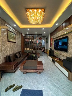 bán nhà đại mỗ, nhà dân xây kiên cố, ở ngay, ngõ nông gần mặt phố đại mỗ, dt 40m2, 3 tầng, 6.05 tỷ.