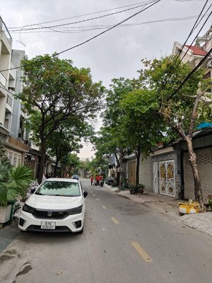 nhà phố 4.5mx20m. 3 tầng. mặt tiền chung thị minh, p.hiệp thành, q12. giá: 8.050 tỷ