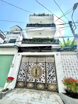 bán nhà phố sân vườn hẻm xe hơi 67 đường đào tông nguyên, nhà bè- tphcm. hẻm an ninh yên tĩnh