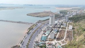 bán lô góc khu đô thị mới đầu đường tuần châu cạnh vinhomes hạ long xanh, view vịnh di sản