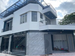 lvcc. cho thuê nhà mới xây lô góc 2 mặt tiền - 3pn 3wc thoáng mát tại khu tđc mỹ gia