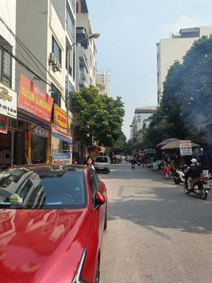 chính chủ bán mặt phố phan đình giót 67m2 kd sầm uất giá tốt