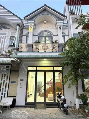 bán nhà 1 trệt 1 lầu sổ hồng riêng, diện tích 100m2 gần aeon tạ quang bửu