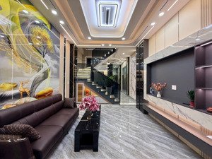 nhà mới xây 2 lầu hiện đại full nội thất hẻm xe hơi