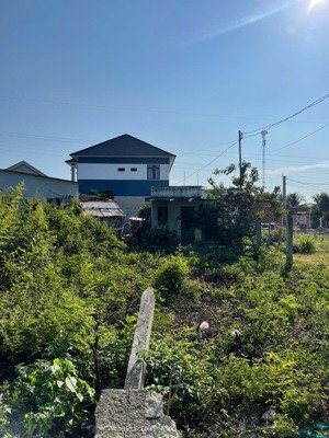 cần tiền gấp lô đất2 mặt tiền 93m diên phú giáp vĩnh phương cách nha trang 15 phút giá rẻ 930 triệu