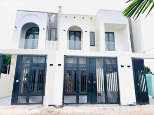 Chính chủ rao bán nhanh căn nhà lầu sổ riêng, thổ cư, sang tên trong ngày