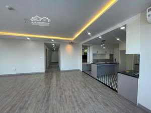 chính chủ cần bán bán căn 4 phòng ngủ diện tích 160m2 rộng nhất goldmark city