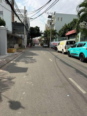 chủ cần bán gấp dãy trọ 2 tầng cũ bùi đình tuý - bình thạnh - 94m2 - nở hậu - chỉ 100tr/m2