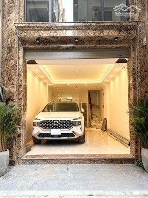 bán nhà 7 tầng thang máy, oto tránh nhau trước nhà, vừa ở vừa kinh doanh ,hoặc làm văn phòng.