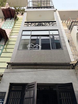 nhà 3 tầng- đường trước nhà 4m- nhà mới vào ở ngay- đ. đoàn văn bơ- phường 14- quận 4.