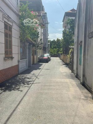 vỡ trận chủ giảm sâu 1,5 tỷ nhà sát phố nhổn 45m² ô tô vào nhà. giá chỉ 5,8 tỷ