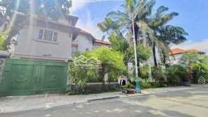 [hot] cần bán biệt thự 550m2 gần sông sài gòn nằm trong kdc thủ thiêm villa - thạnh mỹ lợi, quận 2