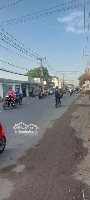 bán nhanh mảnh đất nằm ngay mặt tiền dương công khi