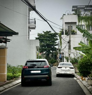 tôi cần bán lô góc 3 mặt thoáng, ngang 5m, đường 5m ô tô đỗ ngày đêm tại nam hải gần lê hồng phong