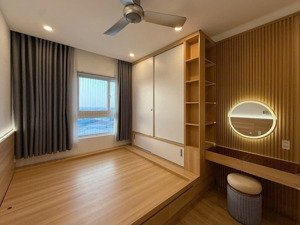 chung cư lotus garden quận tân phú 52m2 sổ hồng đầy đủ, 1 phòng ngủ cần bán.