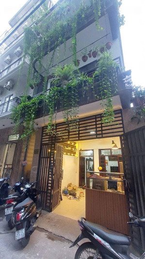 bán nhà mặt phố lê quý đôn hà đông lô góc 80m, mặt tiền 4,7m, vị trí trung tâm