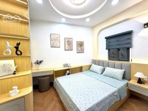 nhà đẹp khu vip - 3 tầng - 3 phòng ngủ - trung tâm quận 1