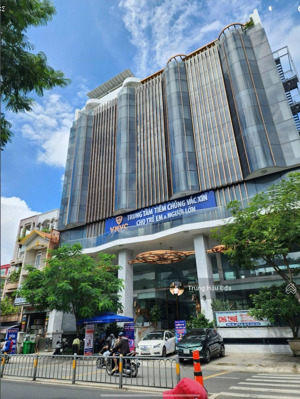 tin thật 100% - toà nhà mt lê quang định bt - dt 22x35m - hầm - 8 tầng - hđt 550 triệu - giá 150 tỷ