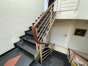 bán nhà 3 tầng xe hơi quay đầu hẻm 1368 lê văn lương, nhà bè