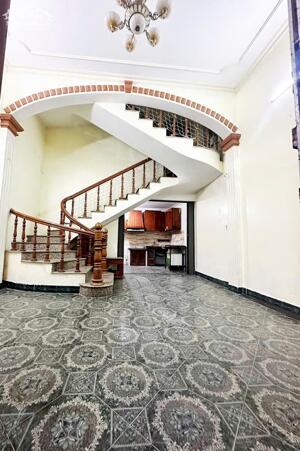  CHO THUÊ NHÀ NGUYÊN CĂN 2,5 TẦNG SÂN CỔNG RIÊNG NGÕ VĂN CAO OTO ĐỖ CỔNG