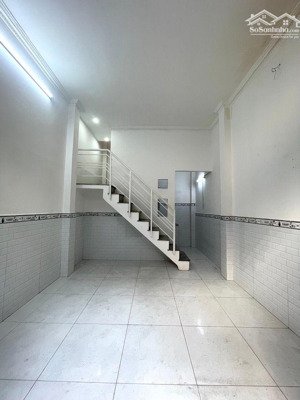 bán nhà đường số 9 gò vấp- giá 3,3 tỷ dt:22m2: 3,5*6,3m.nhà 1 trệt 1 lầu