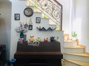 mặt tiền đẹp bùi thị xuân - 2 tầng - ngang 4m - nhỉnh 5 tỷ