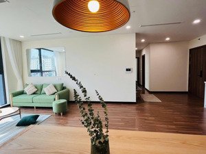 chủ nn cần bán gấp căn góc cc mipec rubik 109m hướng nam view nội khu tặng full nội thất giá 13 tỷ