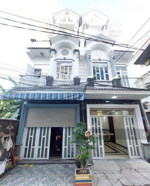 bán nhà 60m2- hxh - 4pn - đường huỳnh tấn phát - cách phú mỹ hưng 10p di chuyển - shr - chủ gấp bán