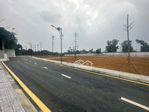 em có rất nhiều lô đất ngay mặt đường đồng trạng - xã cổ đông - sơn tây, view hồ tự nhiên cực đẹp