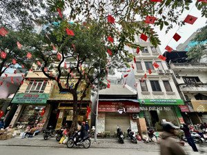 siêu phẩm! mặt phố đoàn thị điểm trung tâm đống đa - 40m2 mt 5.3m- lô góc kinh doanh vỉa hè - hiếm!