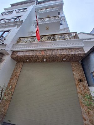 bán nhà đẹp ngọc thuỵ 62m2, 4 tầng, mặt tiền 4m, 10.8 tỷ