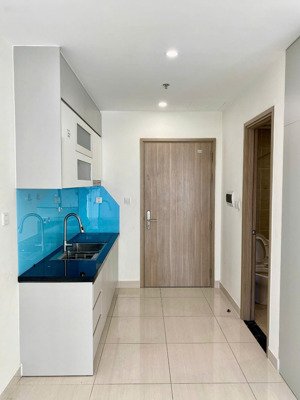 cần bán nhanh căn studio 32m ntcb khu origami giá 1,950 tỷ btp, sẵn sổ lh: 