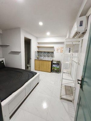 phòng studio 4,3 triệu full nt có thang máy, máy giặt, ngay bến xe miền đông