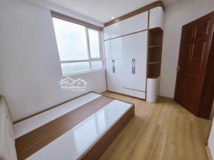 chính chủ cần bán căn góc 90m 3 ngủ, 2 vs cc coma 6 dream tower tây mỗ. lh 