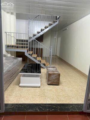 Cho thuê nhà ngõ 401 Nguyễn Khang, Cầu Giấy 40m x 2T giá 9tr NHÀ SẠCH ĐẸP