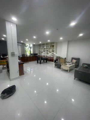 bán gấp biệt thự 2 mt đường số 1( kdc dương hồng) 334m2, dòng tiền ổn định, shr, hcđ, chỉ 52 tỷ.