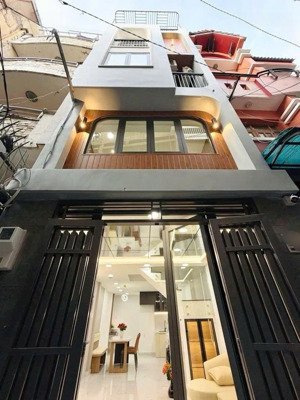 sát mặt tiền - hoàng văn thụ phú nhuận - 170m² sàn - 5 tầng - giá nhỉnh 8 tỷ